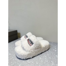 Balenciaga Slippers